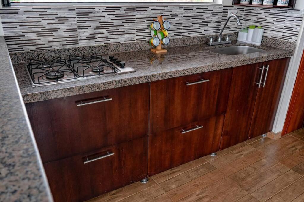 Familiar Delpilar, Full Equipado, Zona De Jacuzzi! Chalet *