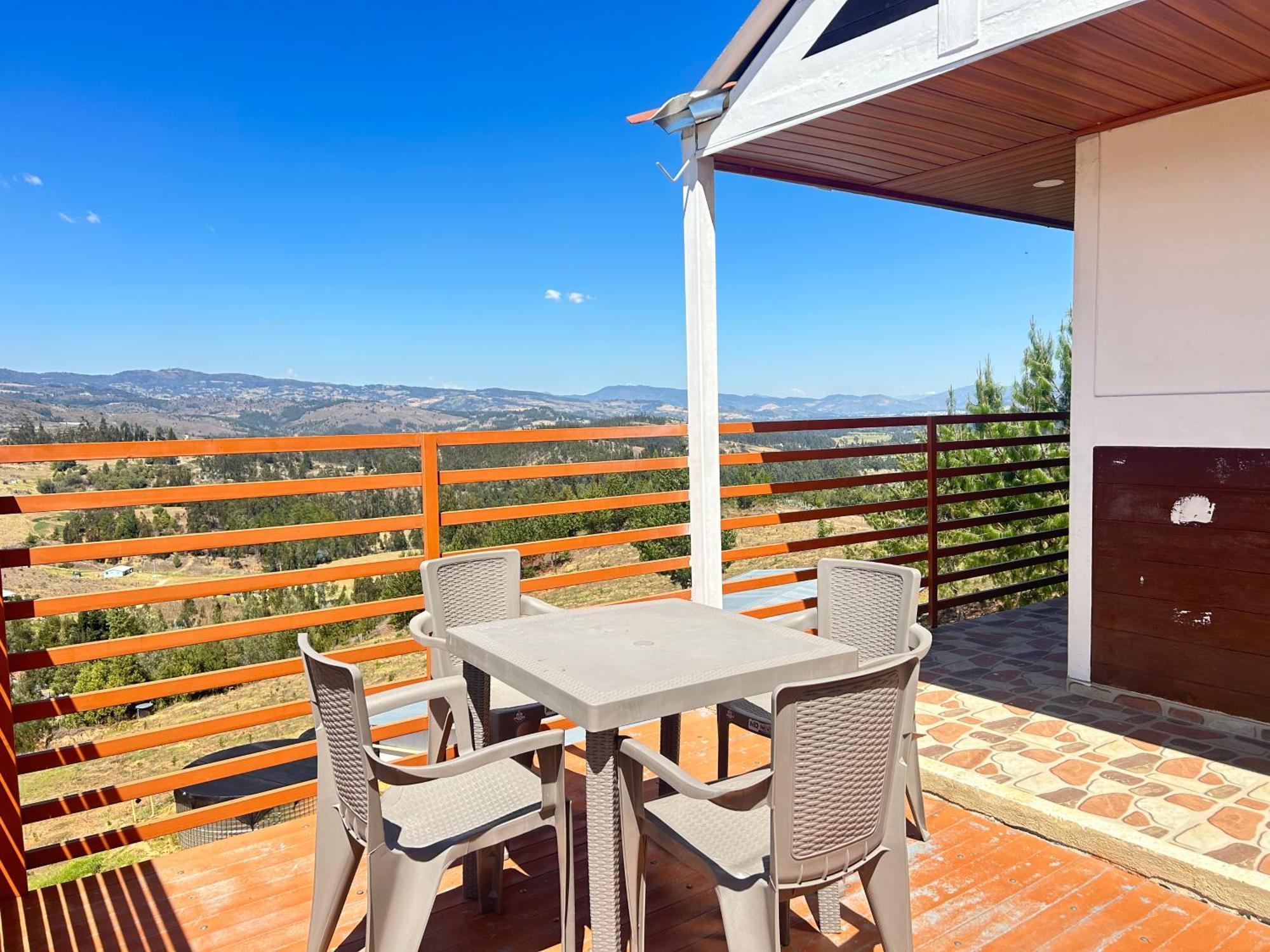 Chalet Familiar Delpilar, Full Equipado, Zona De Jacuzzi! *