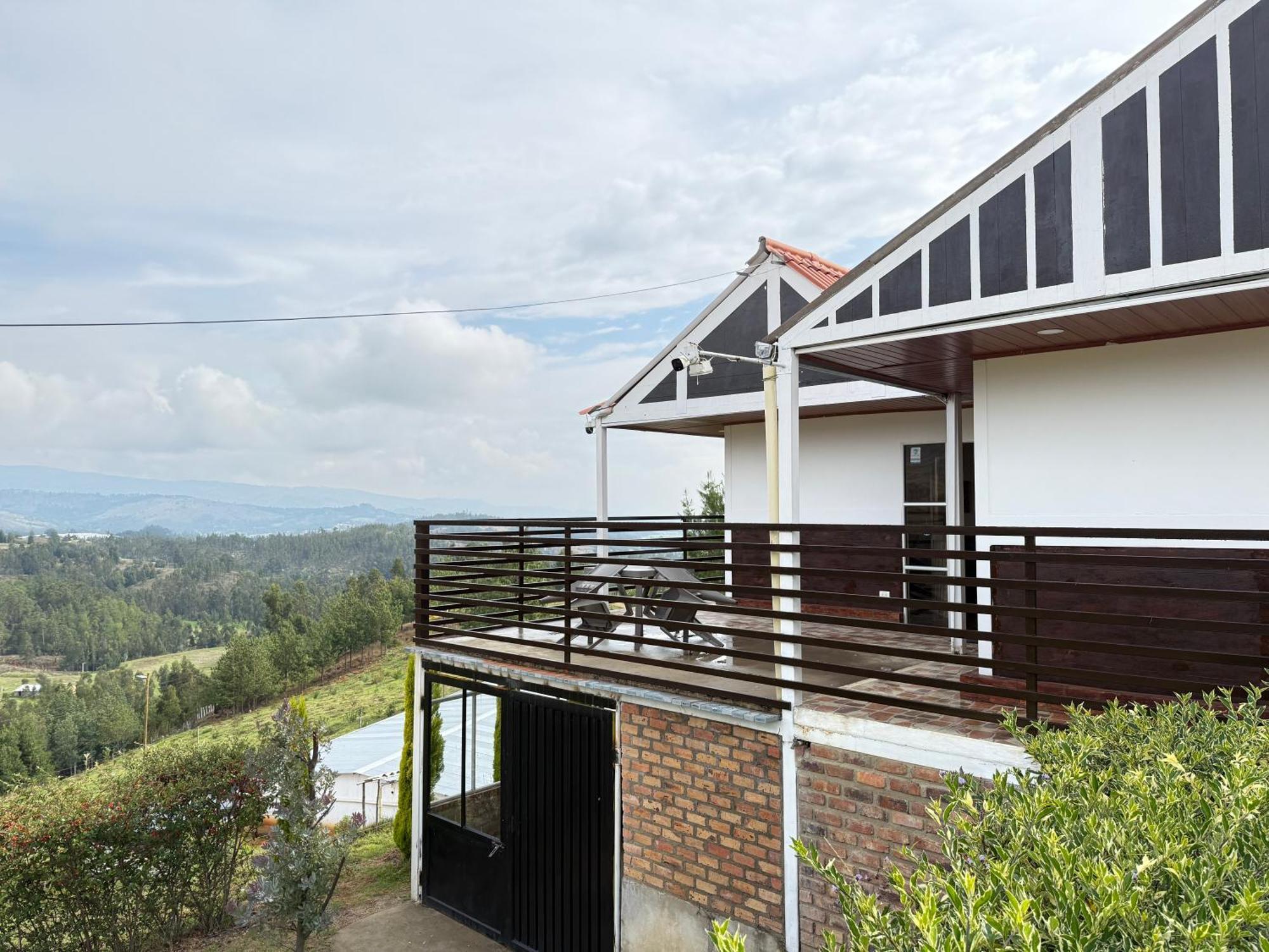 Chalet Familiar Delpilar, Full Equipado, Zona De Jacuzzi! Sogamoso